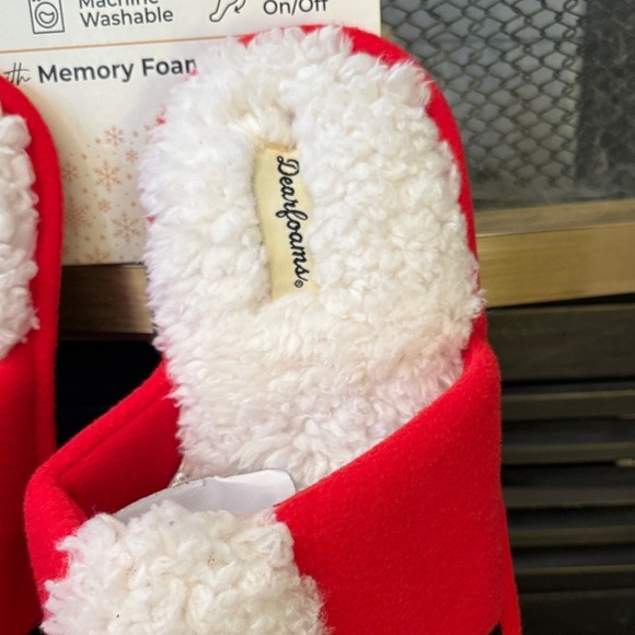 Dearfoams Christmas Red Santa Slippers w/Gold Bells Unisex SZ W 11-12; M 9-10 - Picture 9 of 16